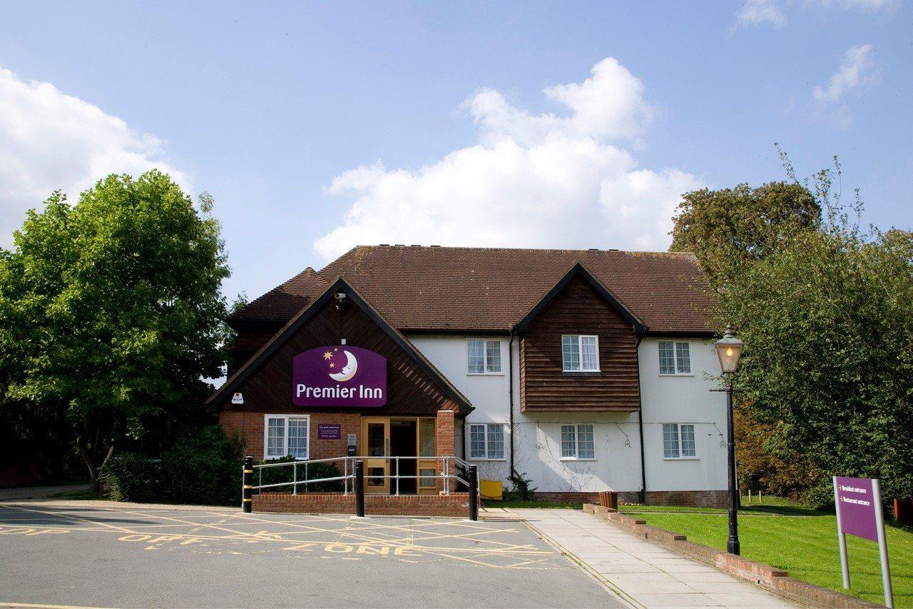 Premier Inn 哈洛 外观 照片