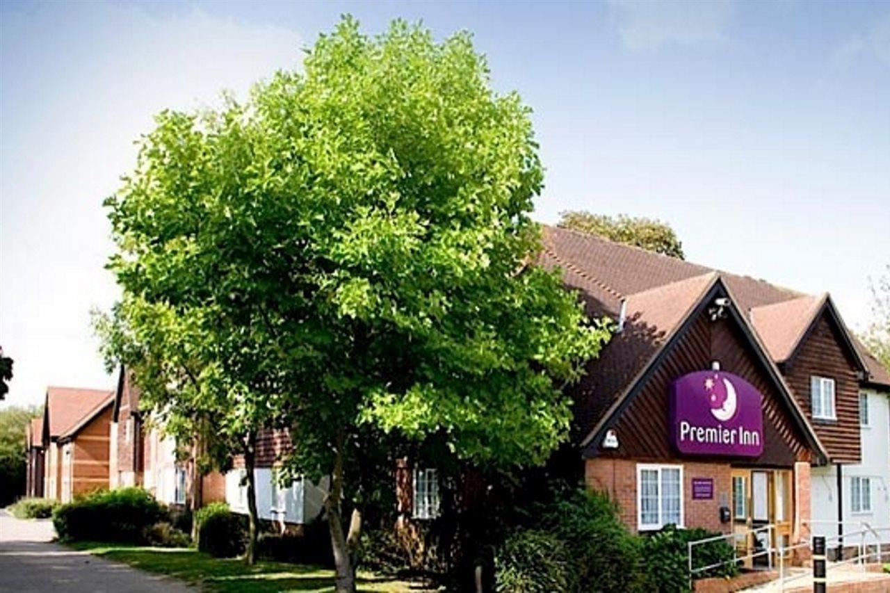 Premier Inn 哈洛 外观 照片
