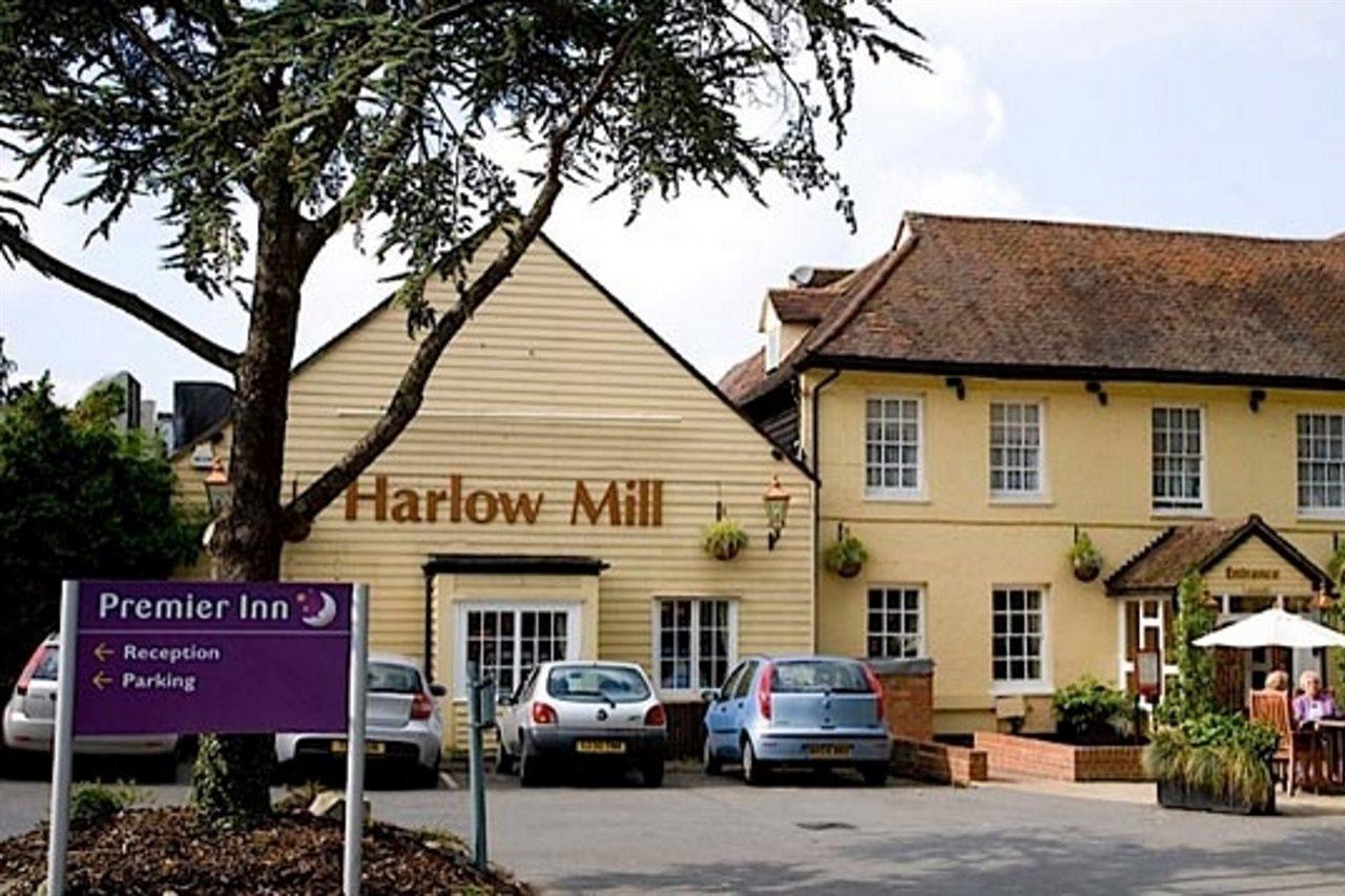 Premier Inn 哈洛 外观 照片